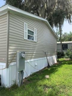 Photo 4 of 15 of home located at 121 Alafara St. Seffner, FL 33584