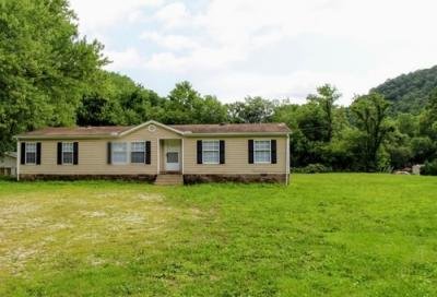 Mobile Home at 4278 Mcclellan Hwy Branchland, WV 25506