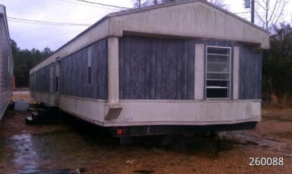 1998 HOMES OF LEGEND Mobile Home For Sale