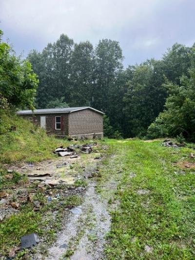 Mobile Home at 3468 Vernon Rd Flatwoods, WV 26621