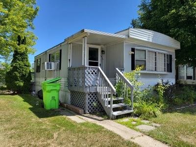 Mobile Home at 2434 Carl Ct. Wixom, MI 48393