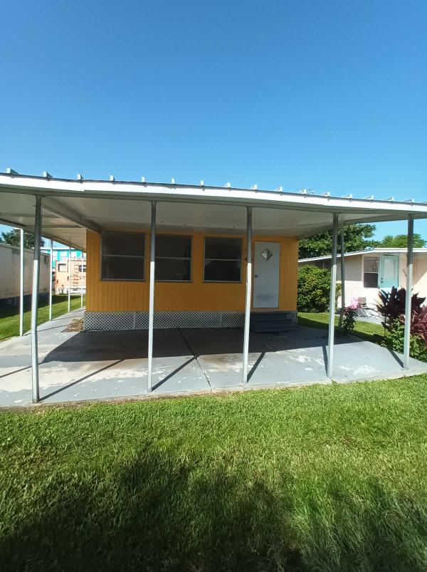 1975 HOME Mobile Home For Sale 1064 N. Tamiami Trail 44B North Fort