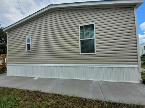2022 Live Oak Homes Mobile Home For Rent