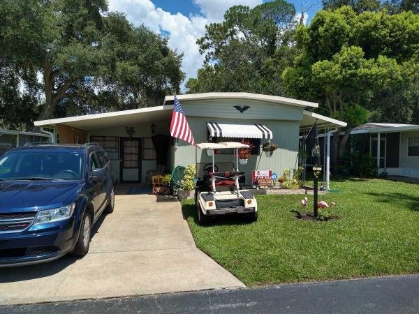 Photo 1 of 2 of home located at 4816 Flamingo Drive Zephyrhills, FL 33541