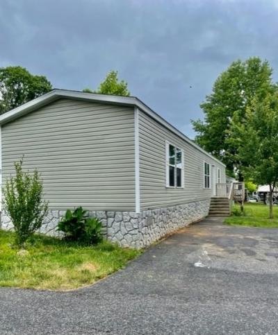 Mobile Home at 185 Bradly Branch Rd # 51 Arden, NC 28704