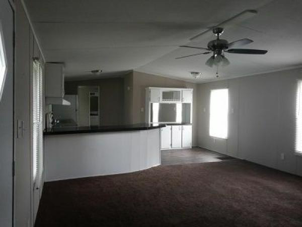 1996 CMH MANUFACTURING INC Mobile Home For Rent