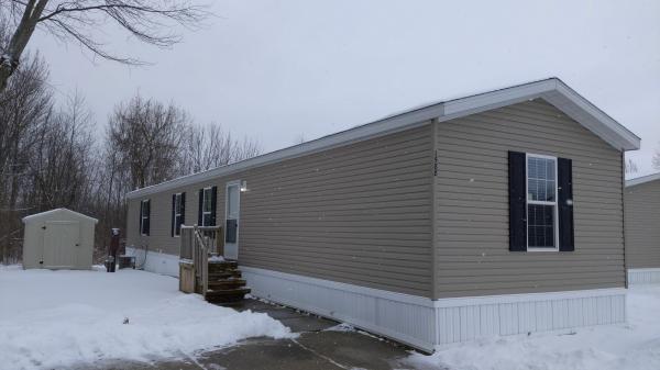 2015 CHAMPION Mobile Home For Rent