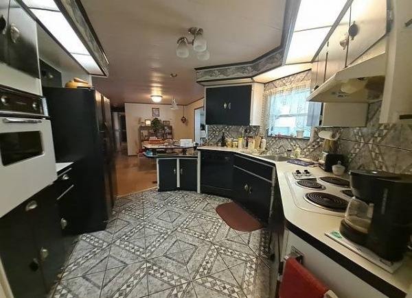 1977 FLEE Mobile Home For Sale