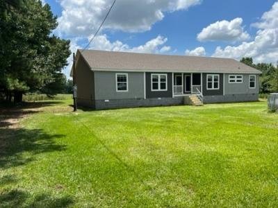 Mobile Home at 2517 County Road 62 Collinsville, AL 35961