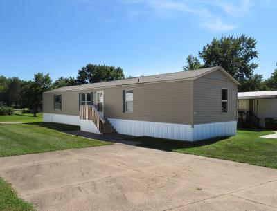 Mobile Home at 328 SE 47Th Topeka, KS 66609