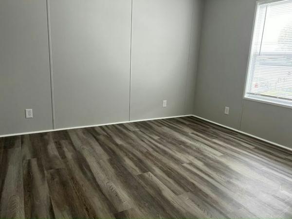 2016 LIVE OAK Mobile Home For Sale