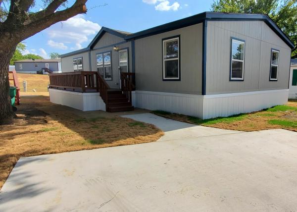 2021 Oak Creek Mobile Home For Rent