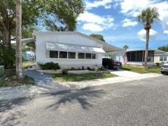 Photo 2 of 29 of home located at 835 Mallard Lane Tarpon Springs, FL 34689