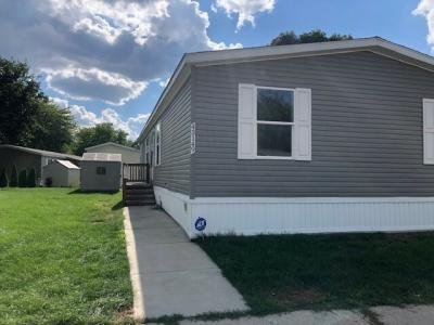 Mobile Home at 43149 Calais Ave. #204 Sterling Heights, MI 48314