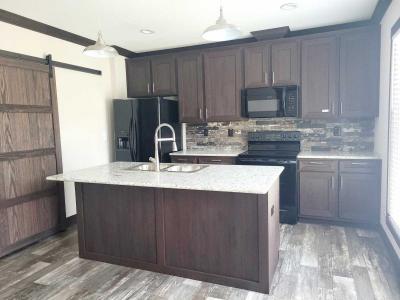 Photo 4 of 26 of home located at 2526 Muirlands Dr Austin, TX 78744