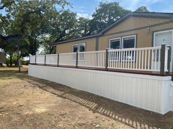 2022 Oak Creek Mobile Home For Rent