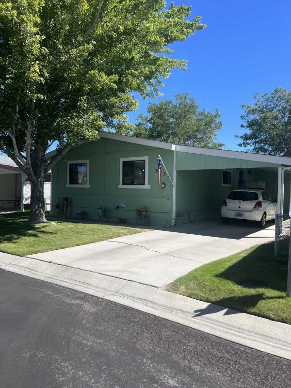 Senior Retirement Living 1988 SKYLINE OAK MANOR Manufactured Home For