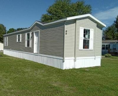 Mobile Home at 8280 East Us 30, Lot #082 Pierceton, IN 46562