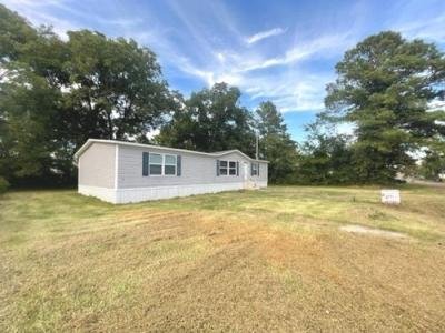Mobile Home at 380 W Sixth St Yazoo City, MS 39194