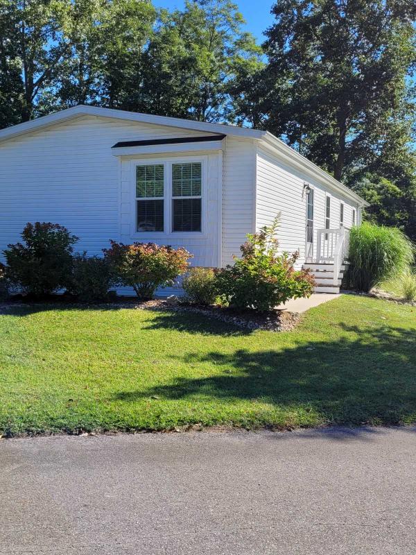 2019 Dutch Diamond Mobile Home For Sale Lakewood Estates Three Oaks, MI