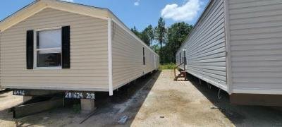 Mobile Home at SIGNATURE MANUFACTURED HOMES 16595 IH 10 Vidor, TX 77662
