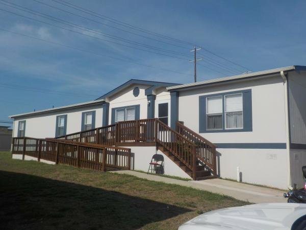 1999 REDMAN HOMES INC Mobile Home For Sale
