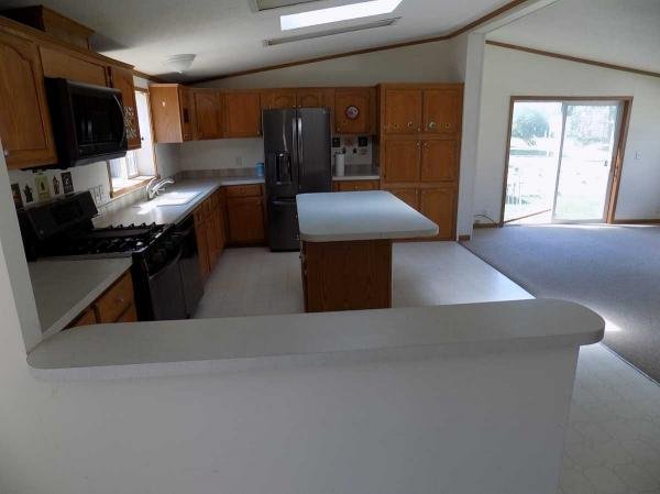 2000 Crystal Valley Mobile Home For Sale