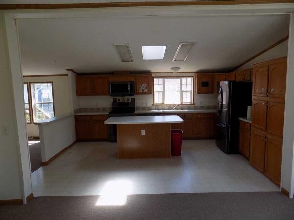 2000 Crystal Valley Mobile Home For Sale