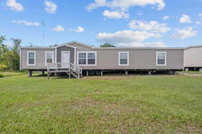 Mobile Home at 1938 Sr 77 Chipley, FL 32428
