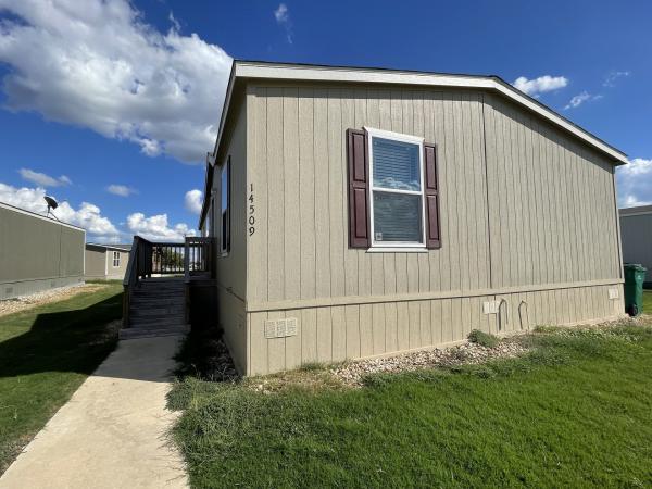 2019 Champion Mobile Home For Rent