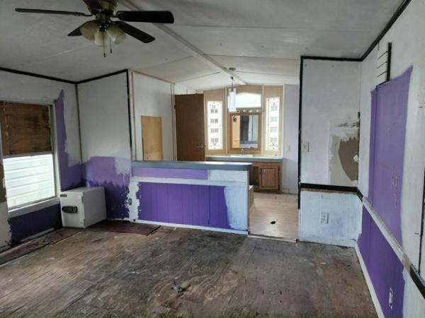 1988 SPEC Mobile Home For Sale