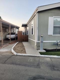 Photo 2 of 21 of home located at 2160 W Rialto Ave Spc 88 San Bernardino, CA 92410