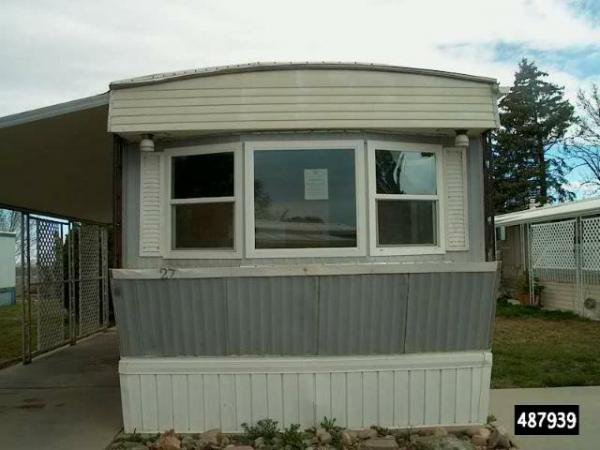 Photo 1 of 2 of home located at MONTE VISTA MOBILE HOME PARK 3800 S 1900 W TRLR 27 Roy, UT 84067