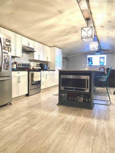 Mobile Home at 14900 Lasater Rd Dallas, TX 75253