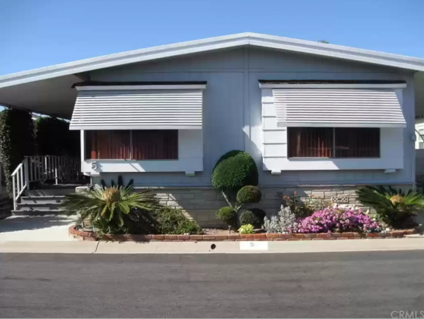 1977 Mobile Home For Sale