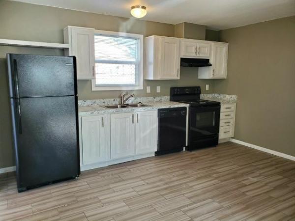 2020 Clayton - Buckeye AZ Mobile Home For Rent