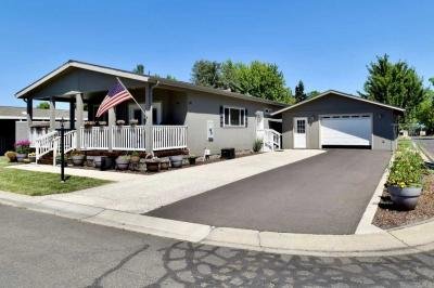 Mobile Home at 2600 Stearns Way, 15C Medford, OR 97501