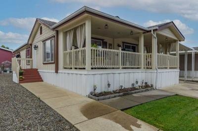 Mobile Home at 10 E South Stage Road #409 Medford, OR 97501