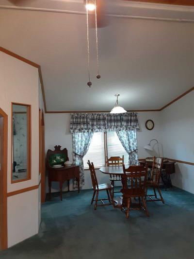 Mobile Home at 104 Gaslight St Lansing, KS 66043