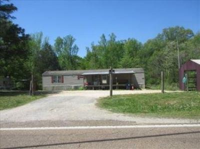 Mobile Home at 1047 Highway 114 S Scotts Hill, TN 38374
