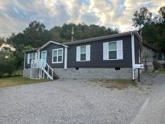 Photo 1 of 15 of home located at 33 Edmonds Holw Pikeville, KY 41501