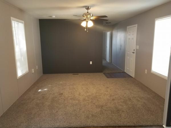 2005 CAVALIER HOMES Mobile Home For Sale