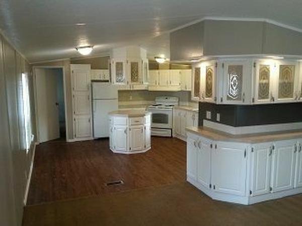 1996 WEXF Mobile Home For Rent