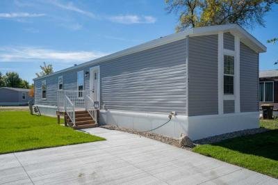 Mobile Home at 165 Kingsway Drive North Mankato, MN 56003