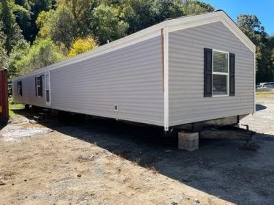 Mobile Home at 2772 Asheville Hwy Canton, NC 28716