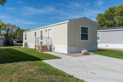 Mobile Home at 247 Kingsway Dr North Mankato, MN 56003