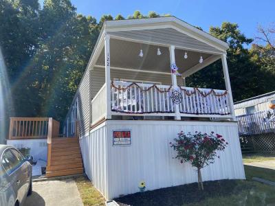 Mobile Home at 315 Barricks Road Lot 122 Louisville, KY 40229