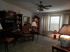 Photo 5 of 8 of home located at 335 Kingslake Dr Debary, FL 32713