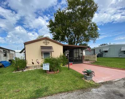 Haselton Village Mobile Home Park in Eustis, FL | MHVillage