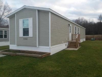 Mobile Home at 1082 South Park Drive Brookfield, OH 44403